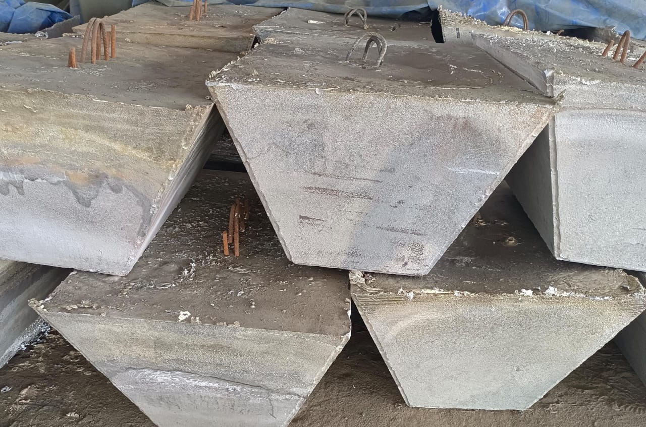 Refined lead bullion blocks