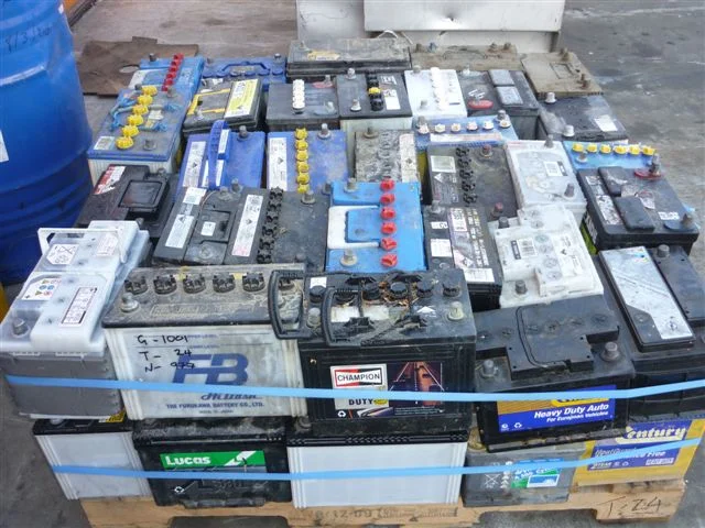 Scrap lead-acid batteries on pallet for compliant trade